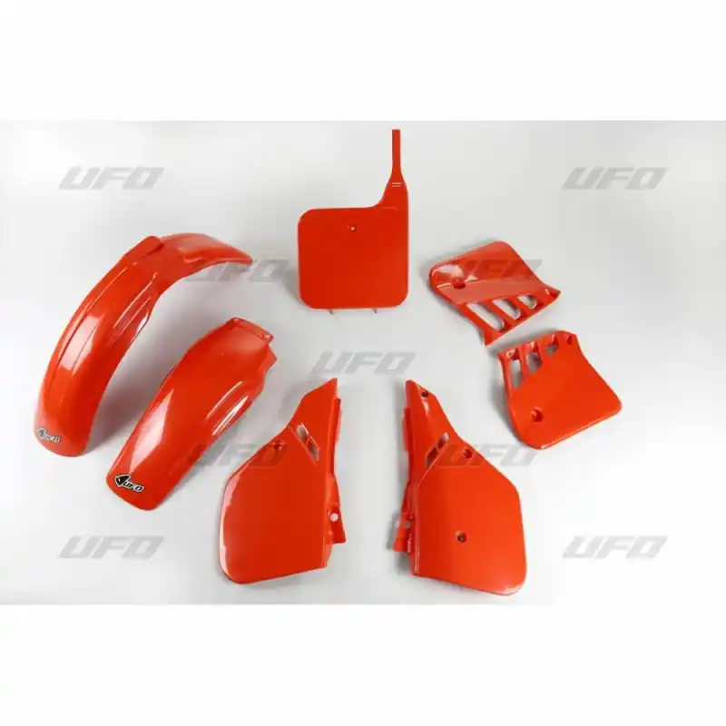 Zamów teraz UFO KOMPLET PLASTIKÓW HONDA CR 250 ‘87 KOLOR OEM (CZERWONY) (HO093E999)