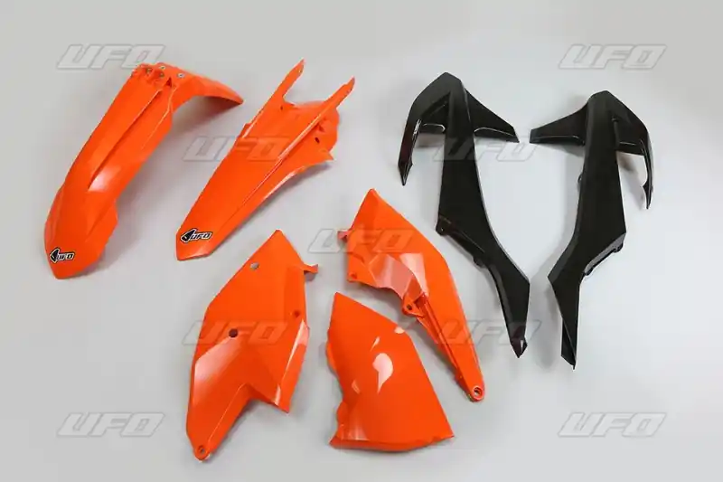 Zamów teraz UFO KOMPLET PLASTIKÓW KTM EXC/EXC-F TPI ‘17-‘19, KOLOR OEM ‘17 I ‘19 OEM (POMARAŃCZOWY/CZARNY) (KT518E999)