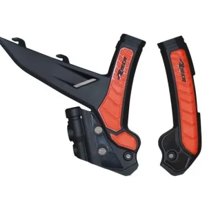 RACETECH (RTECH) 2025/12 OSŁONY RAMY (KOMPLET) BI-MATERIAL SUPER GRIP KTM EXC / EXCF 150 / 250 / 300 / 450 / 500 ‘24, SX 250 / 300 ‘23-24, SXF 250 / 350 / 450 ‘23-24, XC / XCF 125 / 250 / 300 / 350 / 450 ‘23-24 KOLOR CZARNY / POMARAŃCZOWY Nowy